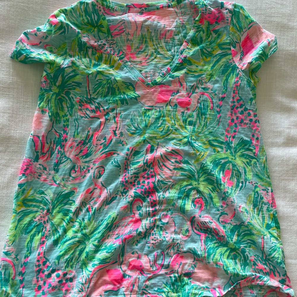Lilly Pulitzer Etta V-neck top on Parade size small